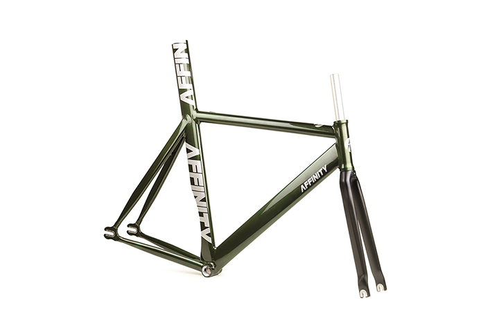 KISSENA McQueen Green KISSENA McQueen Green