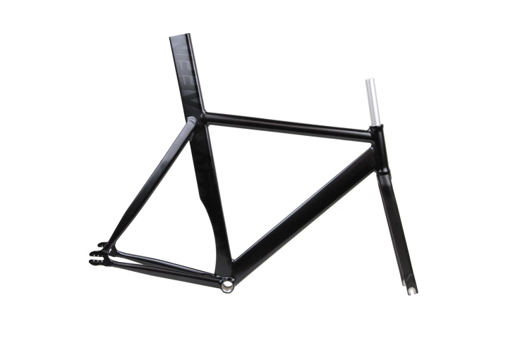 KISSENA Film Grain Black KISSENA Film Grain Black