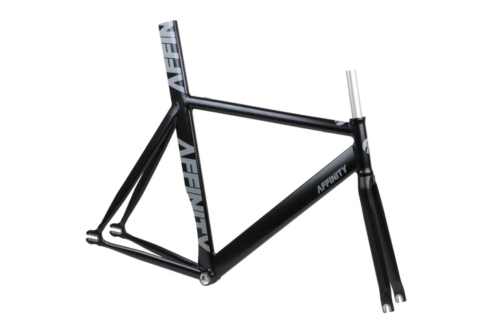 KISSENA Gray KISSENA Gray