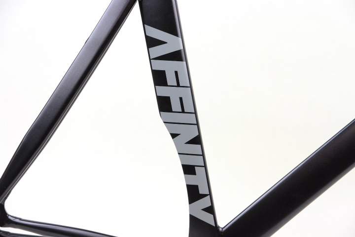 KISSENA Gray KISSENA Gray