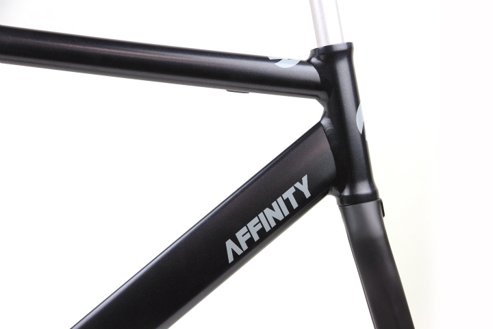 KISSENA Gray KISSENA Gray