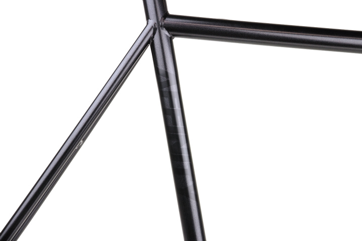 Metropolitan Film Grain Black Metropolitan Film Grain Black