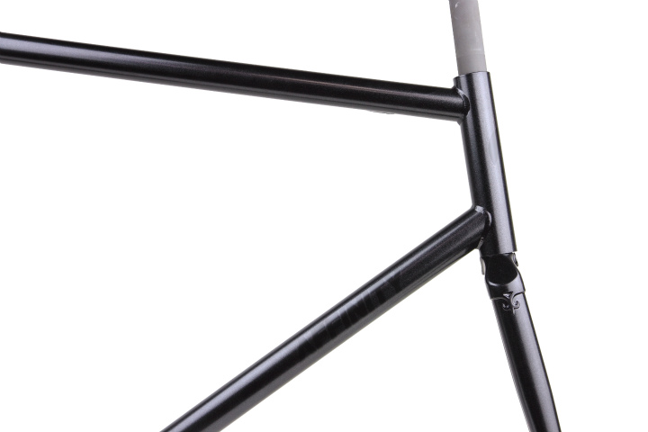 Metropolitan Film Grain Black Metropolitan Film Grain Black