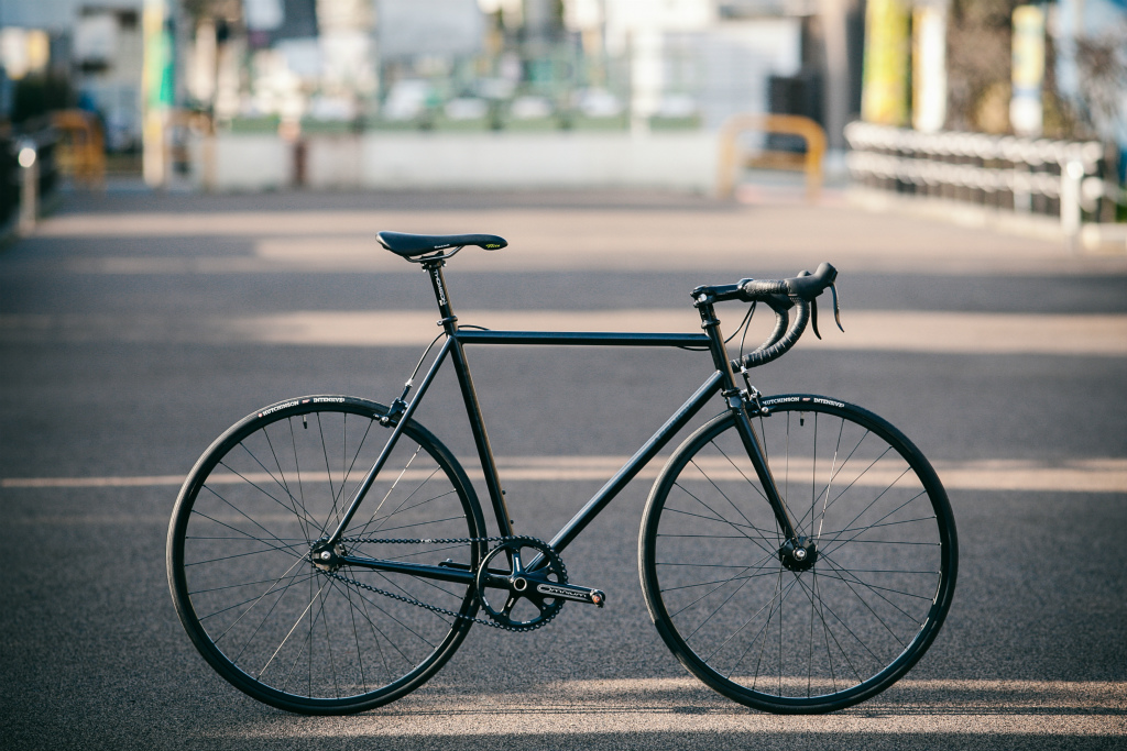 Metropolitan Film Grain Black Metropolitan Film Grain Black